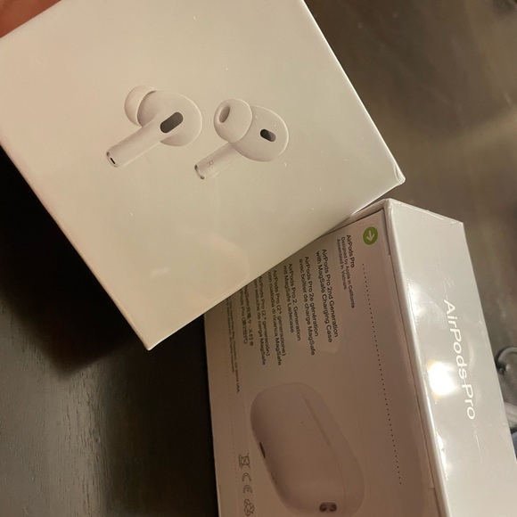 Apple AirPods Pro Wireless Earbuds
